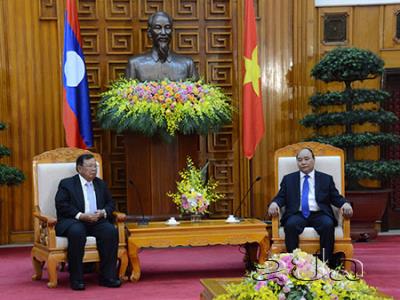 Vietnam’s PM pledges to nurture bilateral ties with Laos