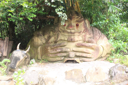 Discover Sala Pak Yen Nam Buy: Outhoumphone’s Natural Gem