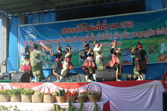 Meun District Marks Traditional Hmong New Year Celebrations