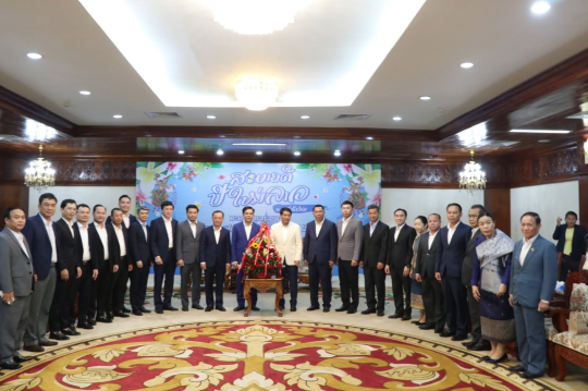 Nghe An Leaders Extend Lao New Year Wishes During Visit to Vientiane