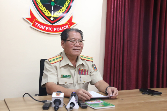 Vientiane deploys traffic police and strict rules to prevent accidents during Lao New Year