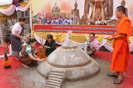 Lao People Celebrate Final Day of Lao New Year with Joyful Traditions