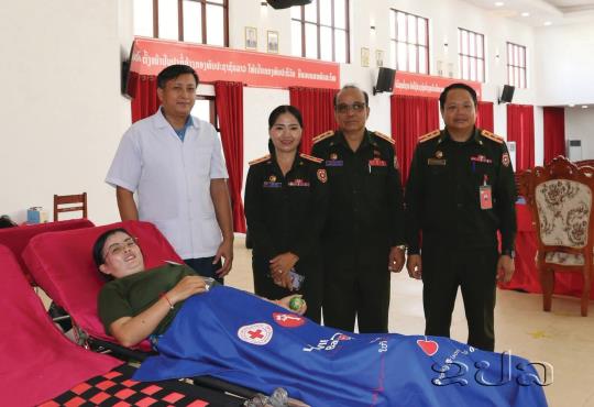 ອົງການກາແດງແຫ່ງຊາດລາວເຄື່ອນໄຫວຮັບບໍລິຈາກເລືອດຢູ່ ຮວຜທ