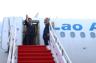 President Thongloun leaves for Cambodian visit