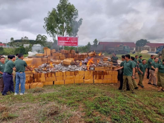 Xieng Khuang set fire to narcotics in celebrating World Drug Day