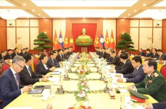 Vietnam, Laos issue joint statement