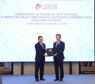 ASEAN Economic Ministers Sign 5th Protocol to Boost Investment Agreement