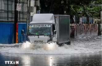 Philippines evacuates 24,000 ahead of super typhoon Usagi