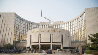 China conducts 900-bln-yuan MLF to inject liquidity