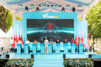 XANH SM Launches Electric Taxi Service in Indonesia