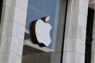 Apple says to invest $500 bn in US over four years, hire 20,000 staff