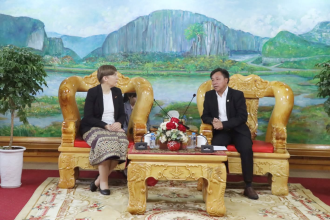 Australian Ambassador Visits Huaphan to Strengthen Bilateral Ties