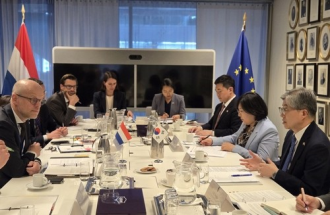  Republic of Korea, Netherlands agree to boost cooperation in semiconductor supply chain 