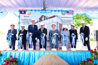 ວາງສີລາລຶກ ໂຄງການກໍ່ສ້າງສໍານັກງານໃຫຍ່ ແລະ ສູນຝຶກກົມພາສີ