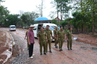 ກວດກາຄວາມຄືບໜ້າການກໍ່ສ້າງສູນບຳບັດ ປີ່ນປົວ ແລະ ຟື້ນຟູສຸຂະພາບຜູ້ຕິດຢາເສບຕິດ