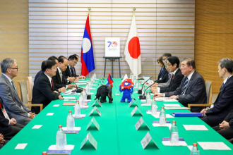 President of Laos Meets with Japanese Prime Minister