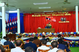 ນາຍົກລັດຖະມົນຕີ ພົບປະໂອ້ລົມ ການນຳຫລັກແຫລ່ງແຂວງວຽງຈັນ