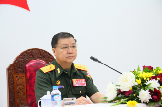 ມອບຫລຽນກາລະນຶກ 70 ປີ ວັນສ້າງຕັ້ງ ພັກປະຊາຊົນ ປະຕິວັດລາວ