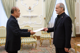  Lao Ambassador Presents Credentials to Iranian President Masoud Pezeshkian