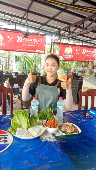 ໂອ້ເລ ເຂົ້າຊອຍຫລວງພະບາງ ມັດໃຈລູກຄ້າດ້ວຍວັດຖຸດິບທີ່ສົດໃໝ່