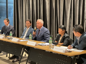 Australia’s Business Champion Visits Laos to Boost Economic Cooperation