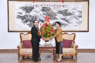  Vice Minister of Foreign Affairs Congratulates China on its 76th National Day