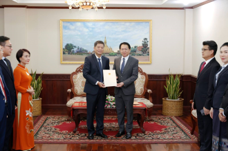 Vietnamese Consul General Presents Credentials to Lao Ministry of Foreign Affairs