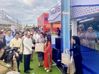 Tourism Malaysia Showcases Exciting Activities at Thatluang Festival 2025 Opening Ceremony