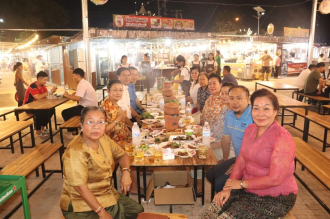 ປາກເຊ ເຊັນເຕີພາກ ຕະຫລາດກາງຄືນ ຈຸດນັດພົບທີ່ໜ້າສົນໃຈ