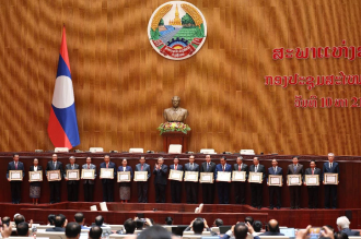 National Assembly Presents 50th Anniversary Medals