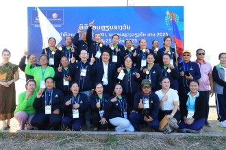 Vientiane Wins Two Medals in National Boat Racing