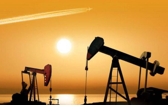 ປະເທດຜະລິດນ້ຳມັນເຊື້ອໄຟລາຍໃຫຍ່ ຈະຮັກສາແຜນການໂຈະການເພີ່ມປະລິມານການຜະລິດໃນ 3 ເດືອນຕົ້ນປີໜ້າ