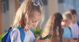 ອົດສະຕາລີ ປະກາດຫ້າມເດັກນ້ອຍມີອາຍຸຕ່ຳກວ່າ 16 ປີໃຊ້ສື່ສັງຄົມອອນໄລ