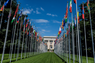 ປຶ້ມປົກຂາວ “ການຄວບຄຸມອາວຸດ ຍຸດໂທປະກອນ, ຫລຸດຜ່ອນ ກຳລັງທະຫານ-ປ້ອງກັນການແພ່ຜາຍອາວຸດ ທີ່ມີແສນຍານຸພາບລ້າງຜານສູງໃນຍຸກໃໝ່” 