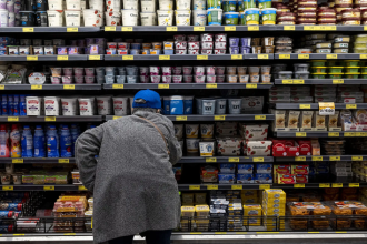 ດັດຊະນີຄວາມໝັ້ນໃຈ ຕໍ່ການບໍລິໂພກ ຂອງຊາວອາເມລິກາ ຕົກຕ່ຳລົງ 5 ເດືອນຕິດຕໍ່ກັນ