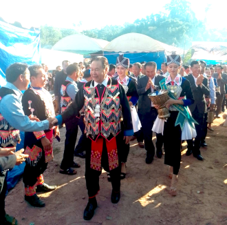 ທ່ານຮອງປະທານສະພາແຫ່ງຊາດ ຮ່ວມງານບຸນປະເພນີກິນຈຽງທີ່ບ້ານຜາສັງ