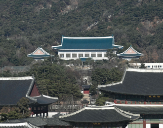 ສ ເກົາຫລີ ຍ້າຍທໍານຽບປະທານາທິບໍດີ ກັບຄືນສູ່ ຊົງວະແດ ຢ່າງເປັນທາງການ