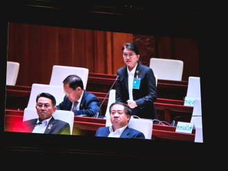  Prominent MP Valy Vessaphong to step down ahead of national elections