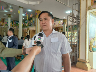 ຜູ້ມີສິດເລືອກຕັ້ງບ້ານໂຊກໃຫຍ່ ມາໃຊ້ສິດຂອງຕົນປ່ອນບັດເລືອກຕັ້ງ ສສຊ-ສສຂ