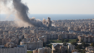 ບັນດາປະເທດຮຽກຮ້ອງ ໃຫ້ພົນລະເມືອງ ຍົກຍ້າຍອອກຈາກ ຕາເວັນອອກກາງ