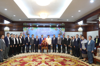 Nghe An Leaders Extend Lao New Year Wishes During Visit to Vientiane