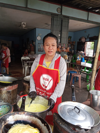 ບັນແສ່ວແຊບ ນາງ ນ້ອຍວັດໄຕ ກໍາລັງໄດ້ຮັບຄວາມສົນໃຈຈາກສັງຄົມ