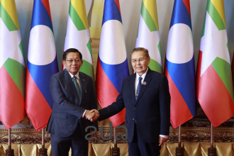 Lao National Assembly President Holds Talks with Myanmar President