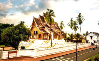 ຍ້ອນຮອຍປະຫວັດສາດ ແລະ ຄວາມງົດງາມແຫ່ງພະລາດຊະວັງເກົ່າຫລວງພະບາງ