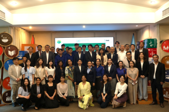 Youth from Laos, Japan and Korea present digital farming solutions to Lao policymakers