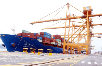 Decree clarifies conditions for business licences for foreign-invested firms
