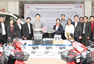 ອົງການກາແດງສະວິດ ມອບພາຫະນະ ແລະ ອຸປະກອນຮັບໃຊ້ ໃຫ້ອົງການກາແດງແຫ່ງຊາດລາວ