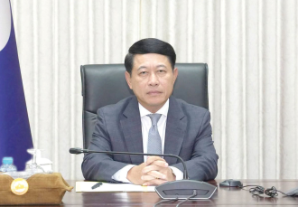 ນາຍົກລັດຖະມົນຕີແຫ່ງ ສປປ ລາວ ສົນທະນາທາງໂທລະສັບກັບນາຍົກລັດຖະມົນຕີ ແຫ່ງ ສ ສິງກະໂປ