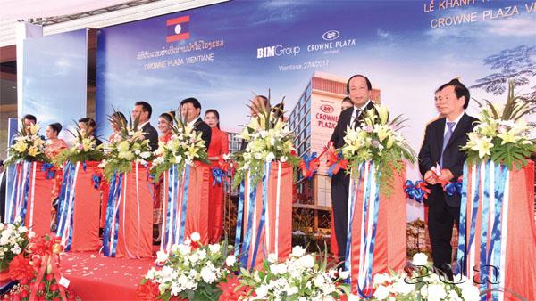Lao, Vietnamese Prime Ministers Attend Crowne Plaza Vientiane Opening
