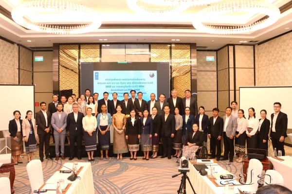 Laos, UNDP review cooperation